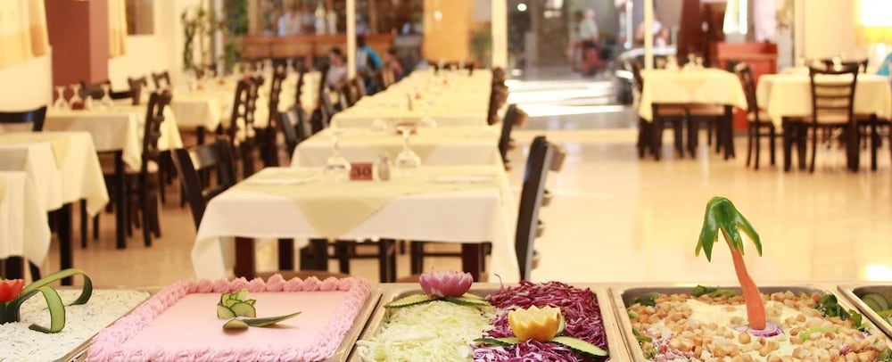 Фото Amira Hotel