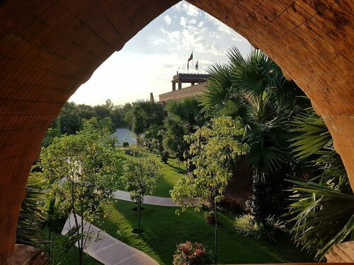 Гостиница Famous Hotel Bagan в Багане