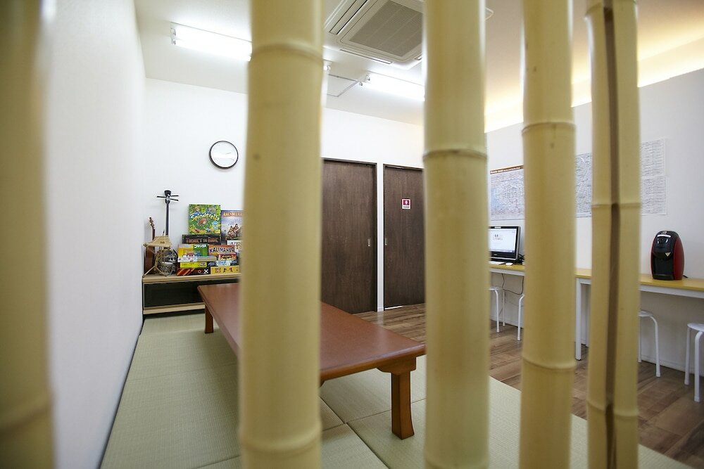 Фото Bonfire Hostel Osaka