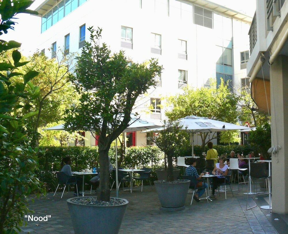 Фото The Quadrant Apartments