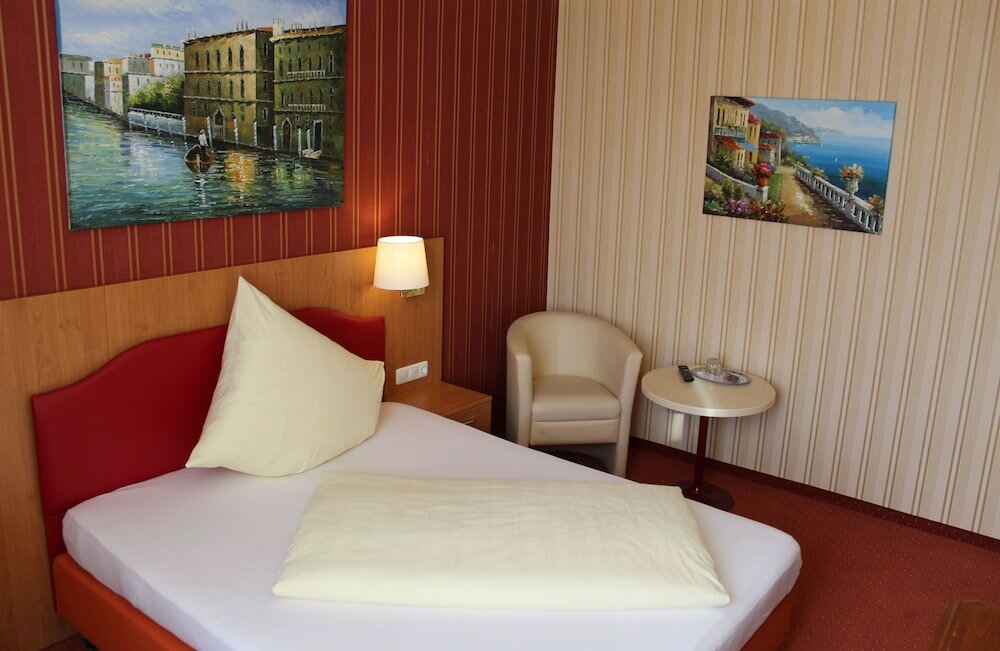 Фото Stadthotel Augsburg