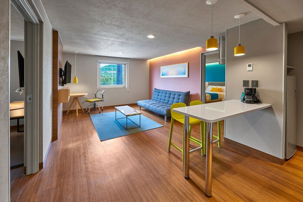 Фото City Suites Tijuana Río