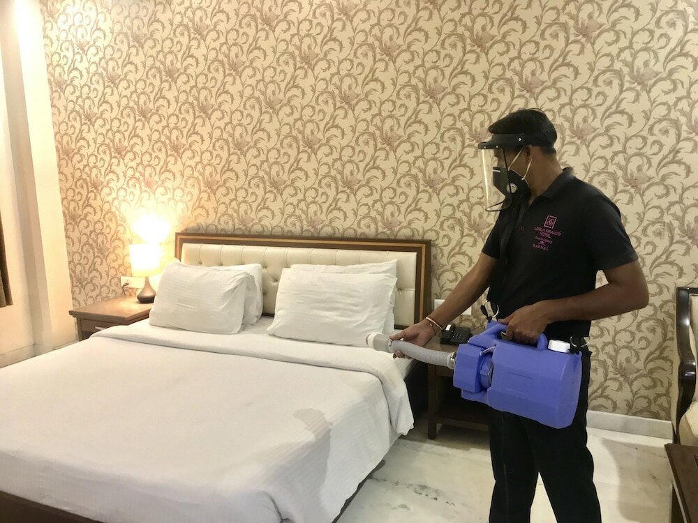 Фото Leela Grande Hotel