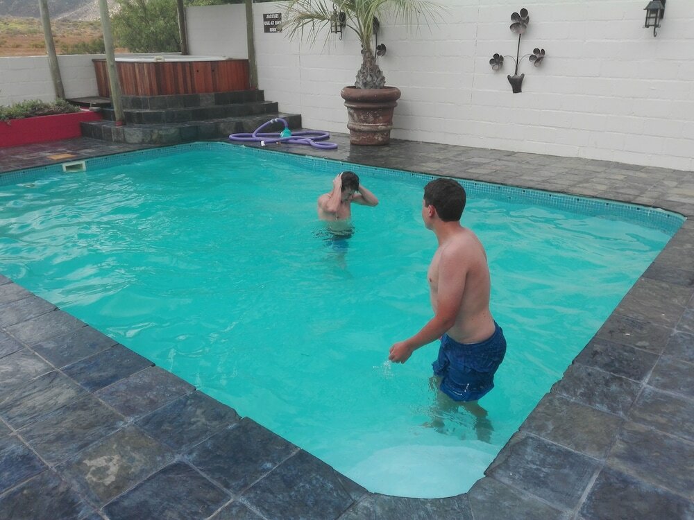 Фото Daisy Country Lodge