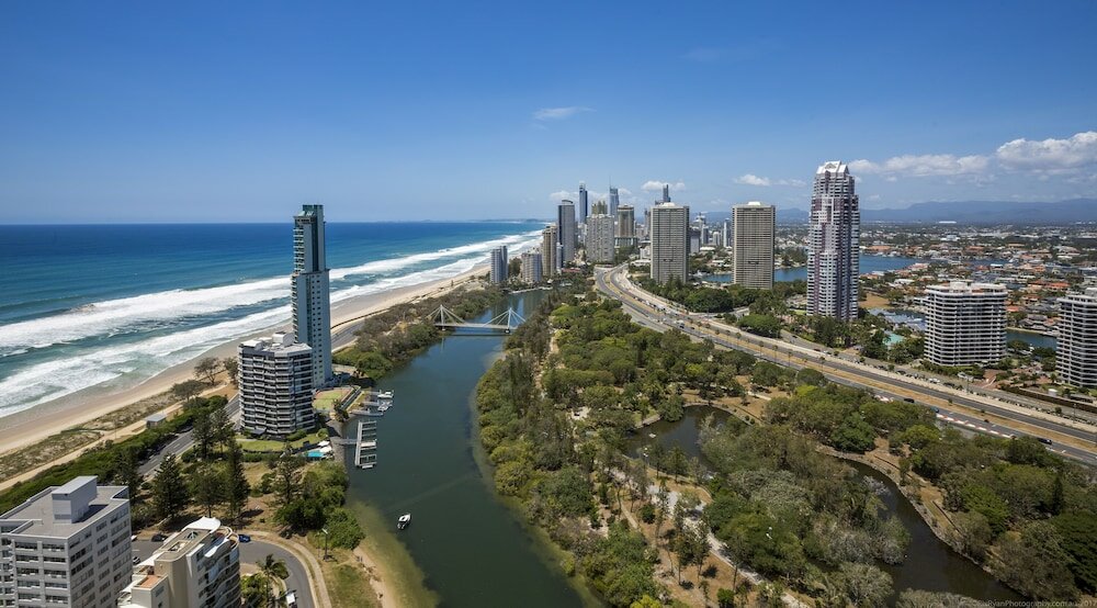 Фото Gold Coast Amor'e Luxury Sub Penthouse