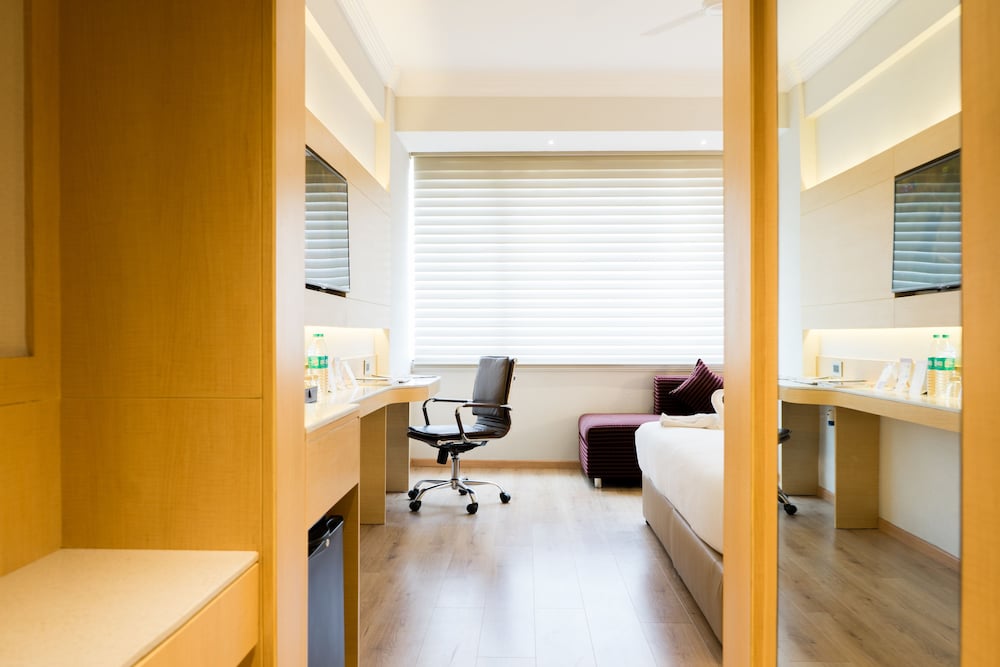 Фото Gemini Continental Lucknow