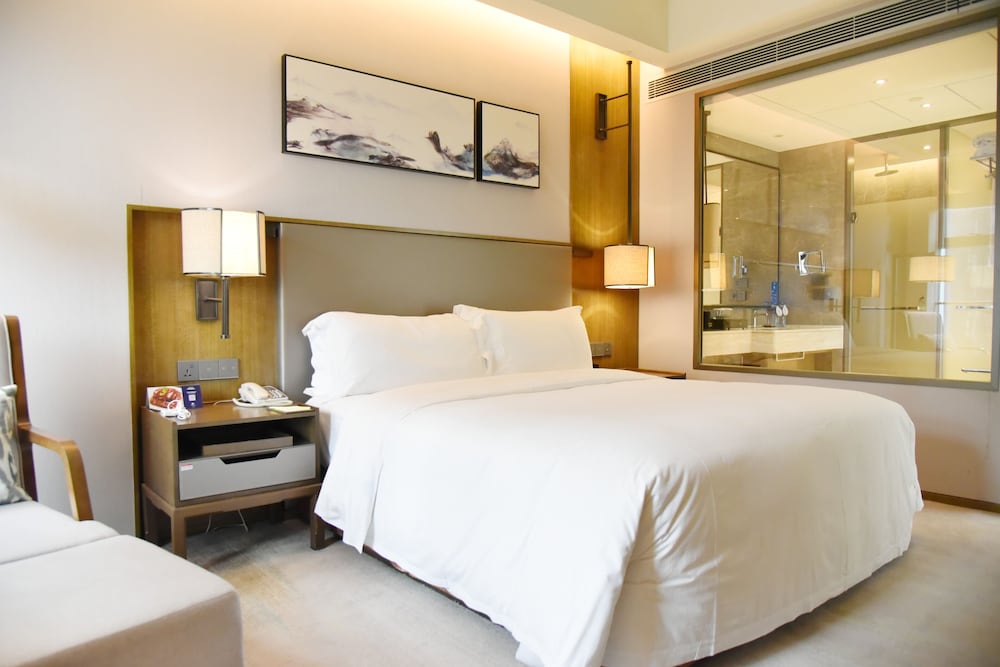 Фото DoubleTree by Hilton Hotel Shiyan