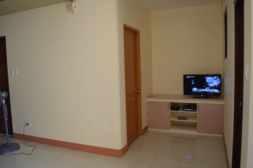 Фото Manora Apartments and Guest House