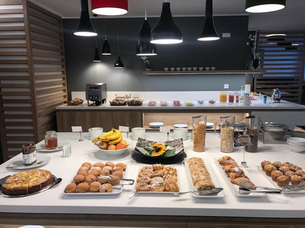 Фото Tourist Hotel