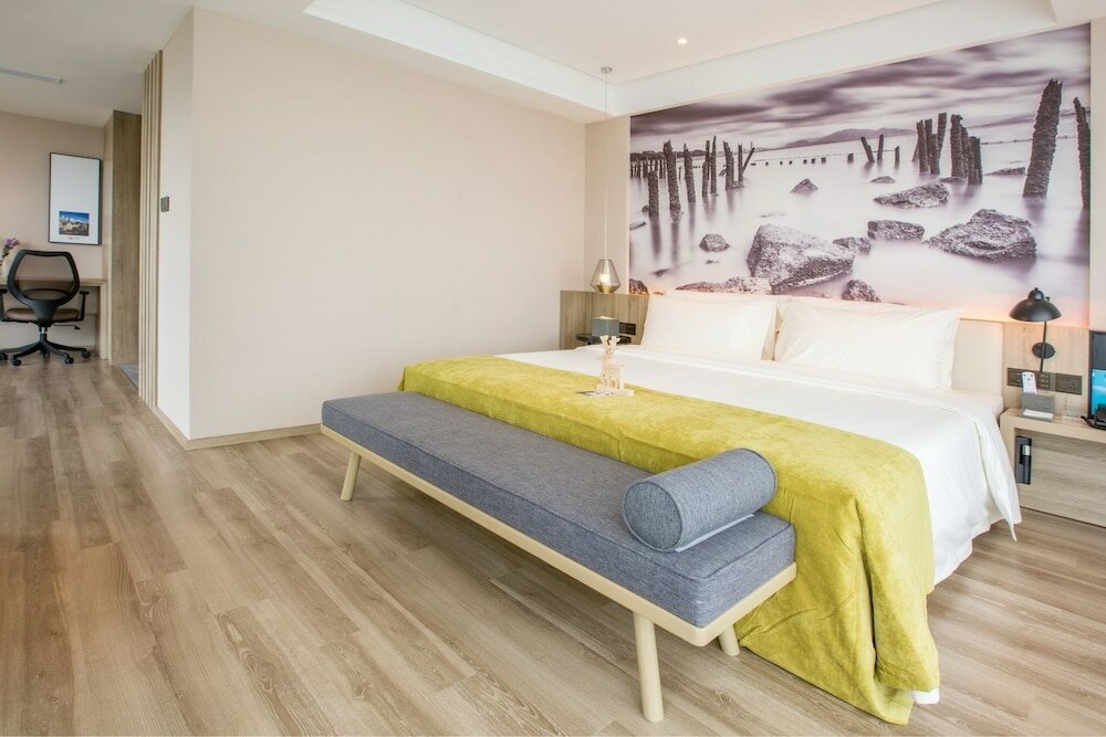 Фото Shenzhen U- Home Apartment Binhe Times