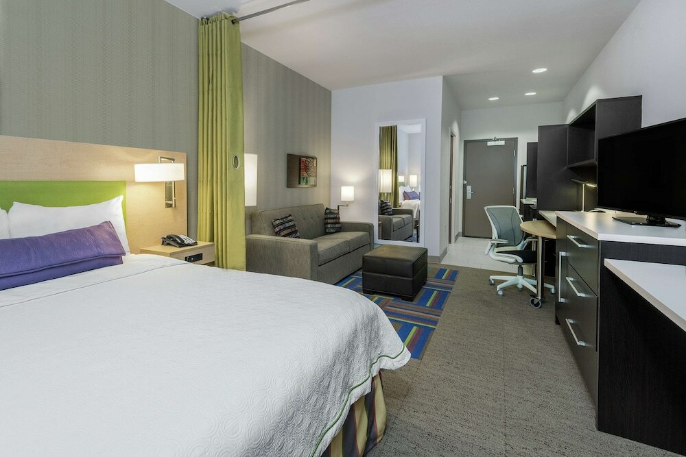 Фото Home2 Suites by Hilton Austin Airport