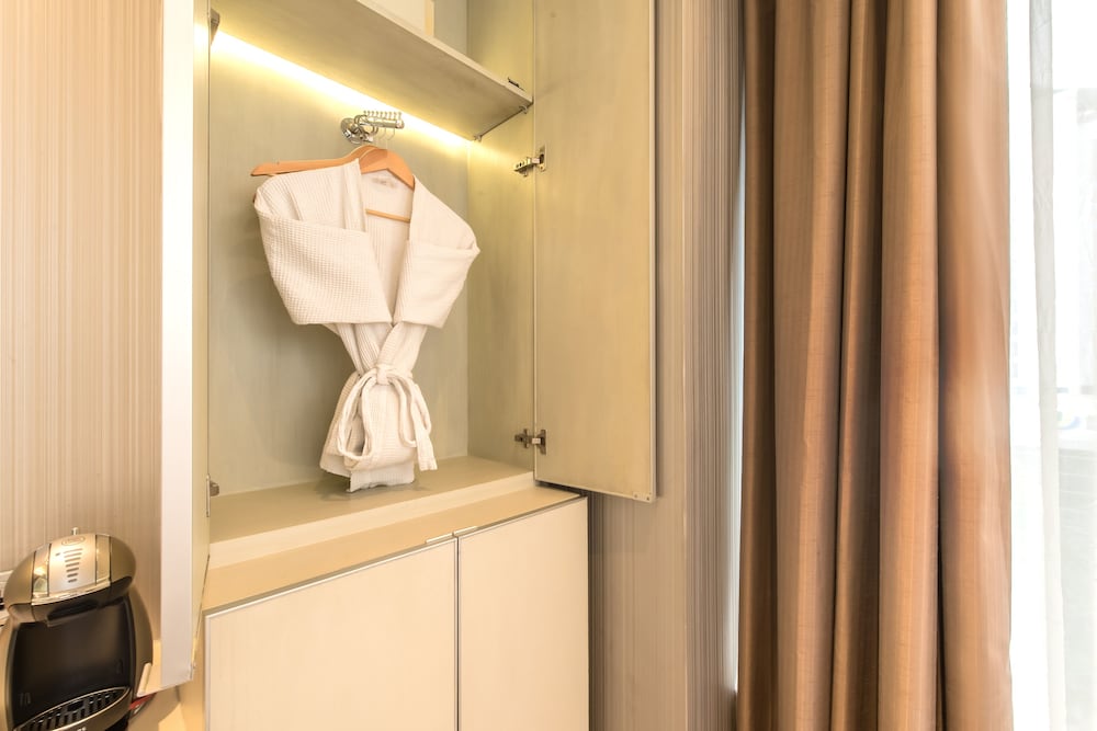 Фото Ashley Wahid Hasyim