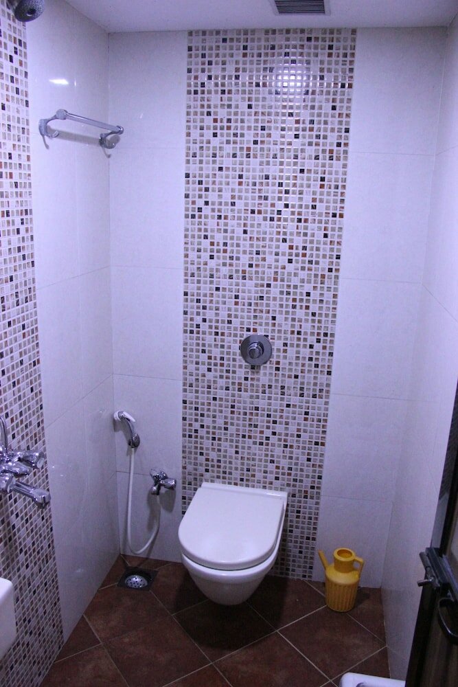 Фото Decent Guest House