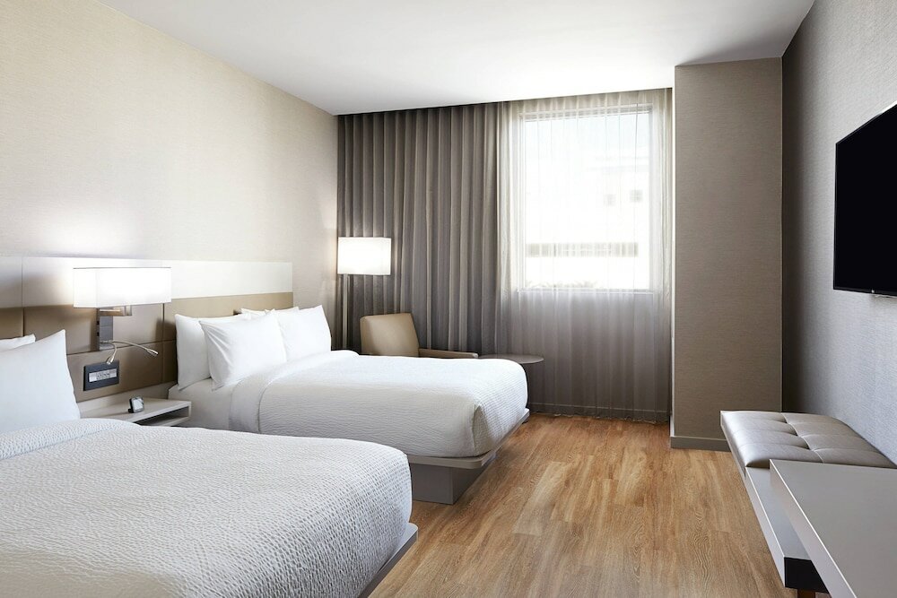 Фото Ac Hotel by Marriott Miami Aventura