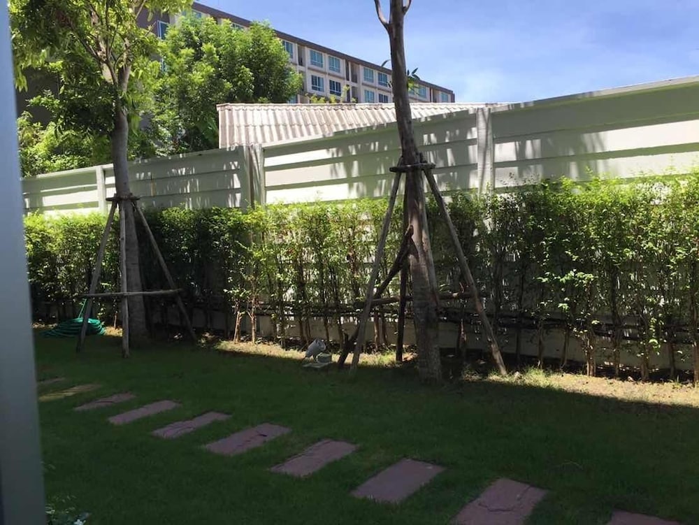 Фото Baan Peang Ploen by Montri