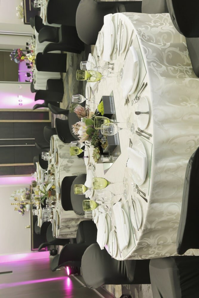 Фото The Capital Menlyn Maine