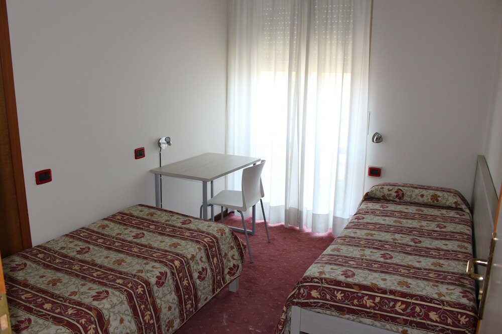 Фото Hotel Fiesta