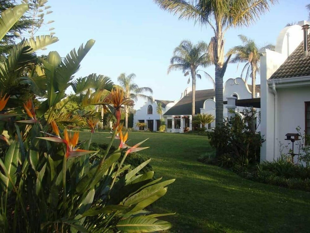 Фото The Garden Villa Guesthouse