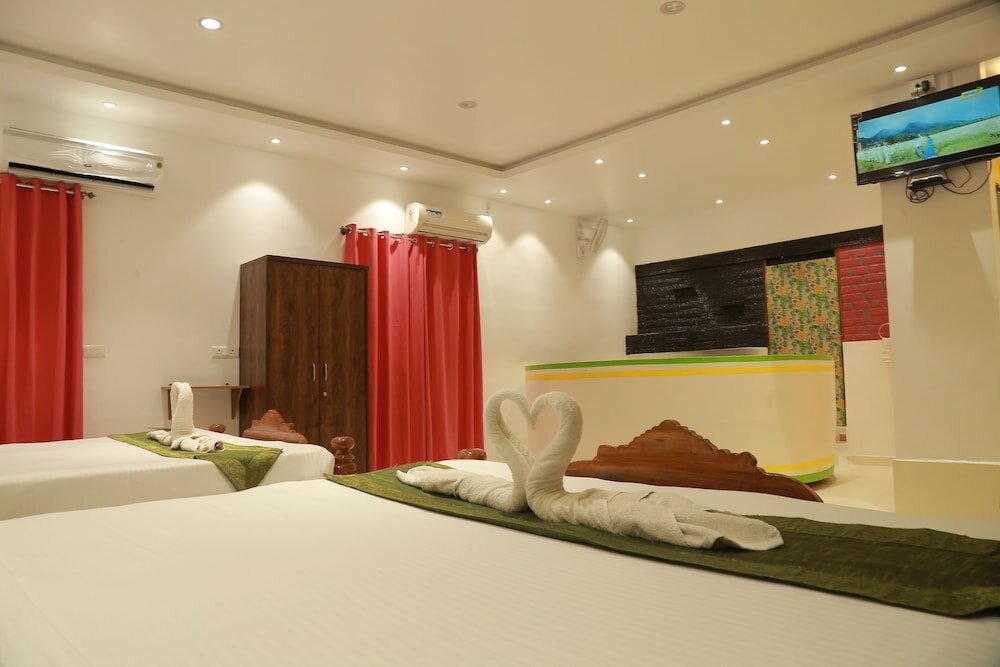 Фото Treebo Trend South Avenue With Roadside View