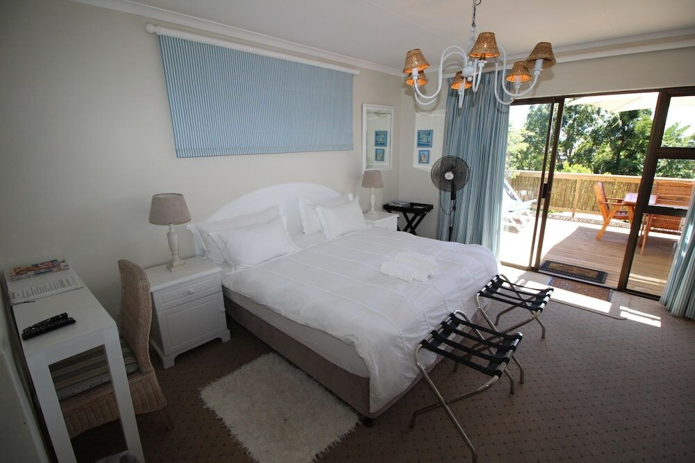 Фото La Boheme Bed and Breakfast