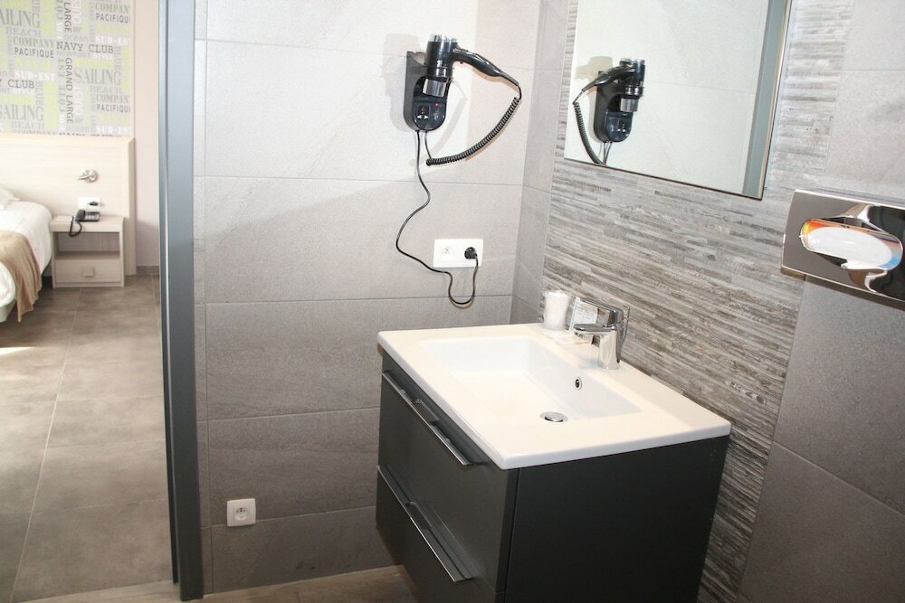 Фото Hotel La Louve