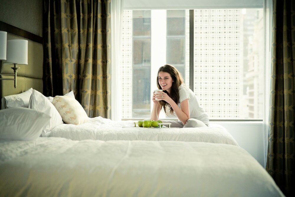 Фото Hampton Inn & Suites Dallas Downtown