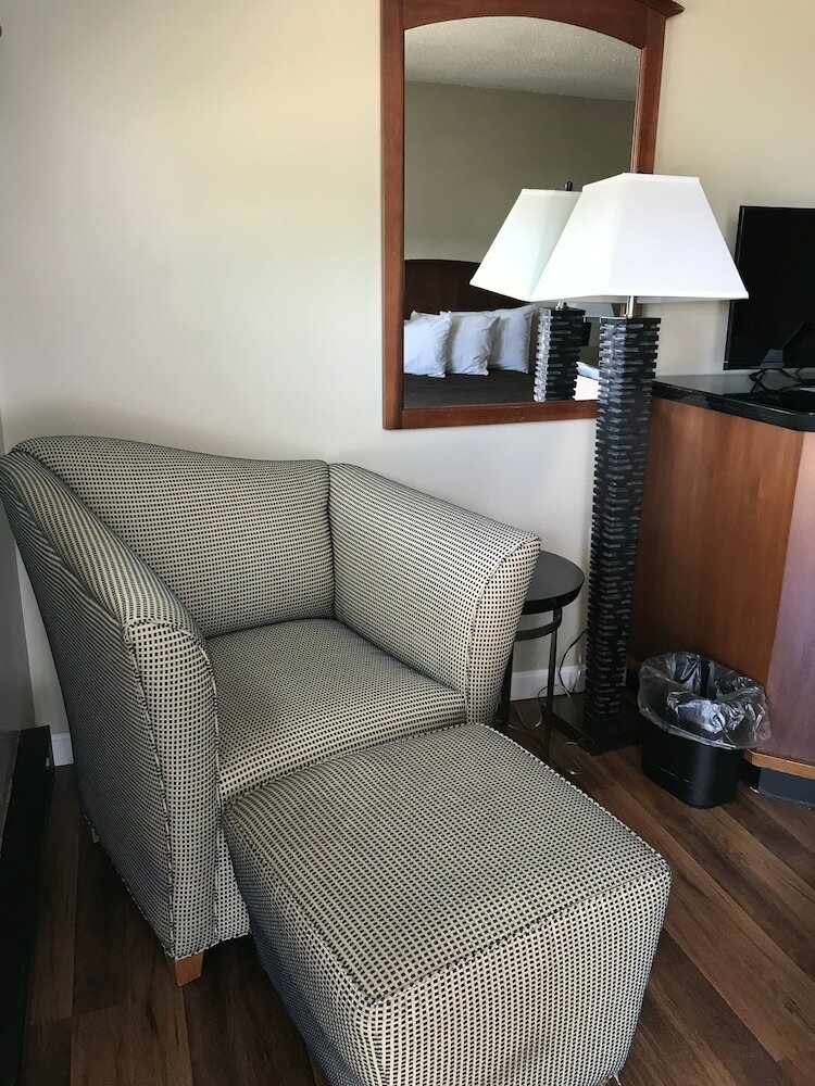 Фото White Birches Motel