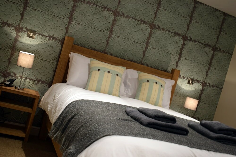 Фото The Horse & Jockey Wessington