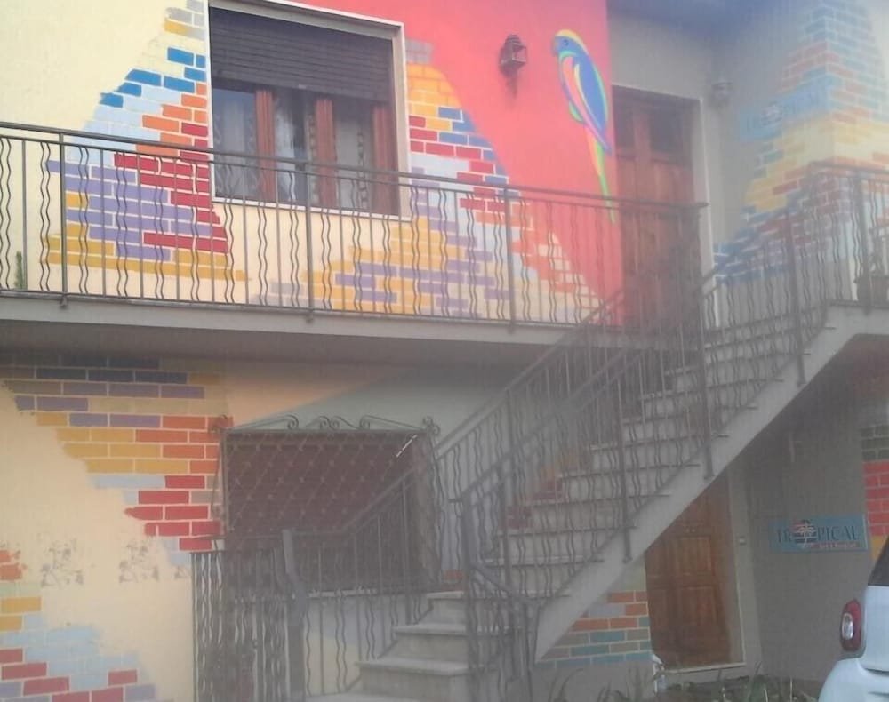 Фото Tropical B&b