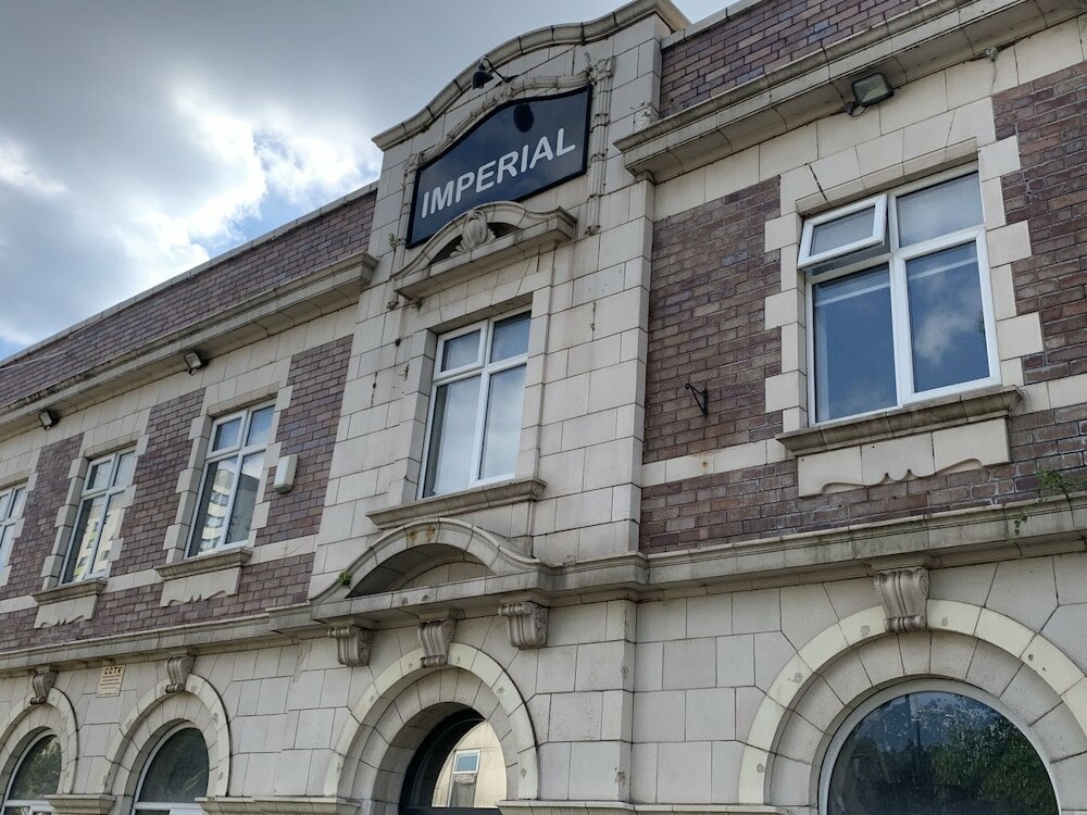 Фото Imperial Salford Hotel