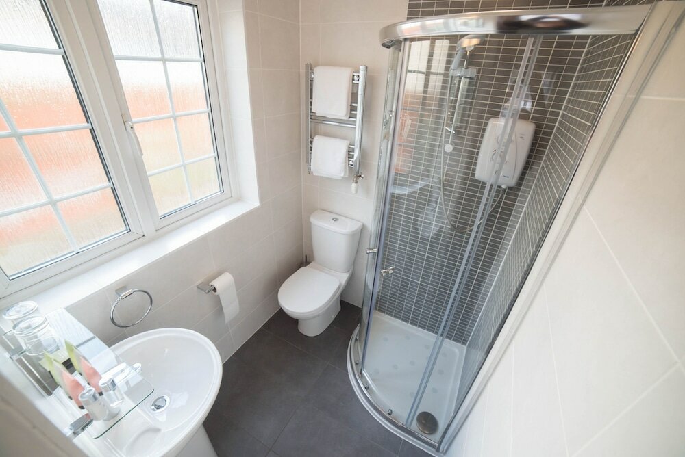 Фото Red Mullions Guest House