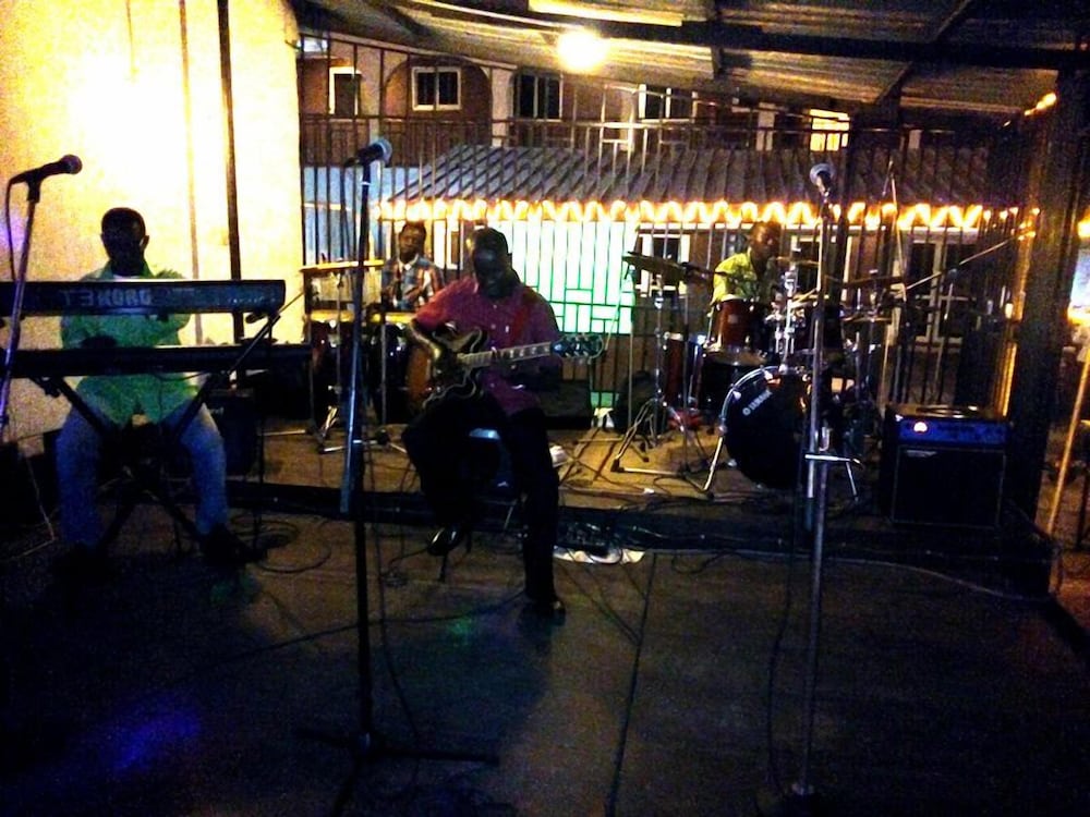 Фото отеля 4