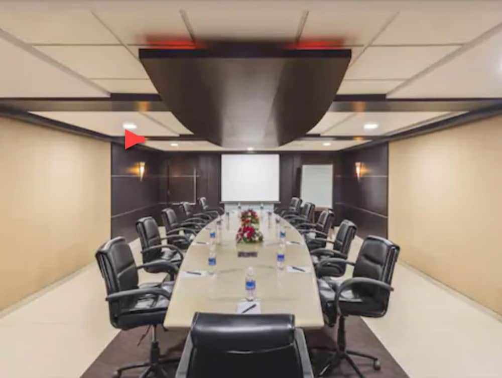 Фото Gcc Northside Hotel