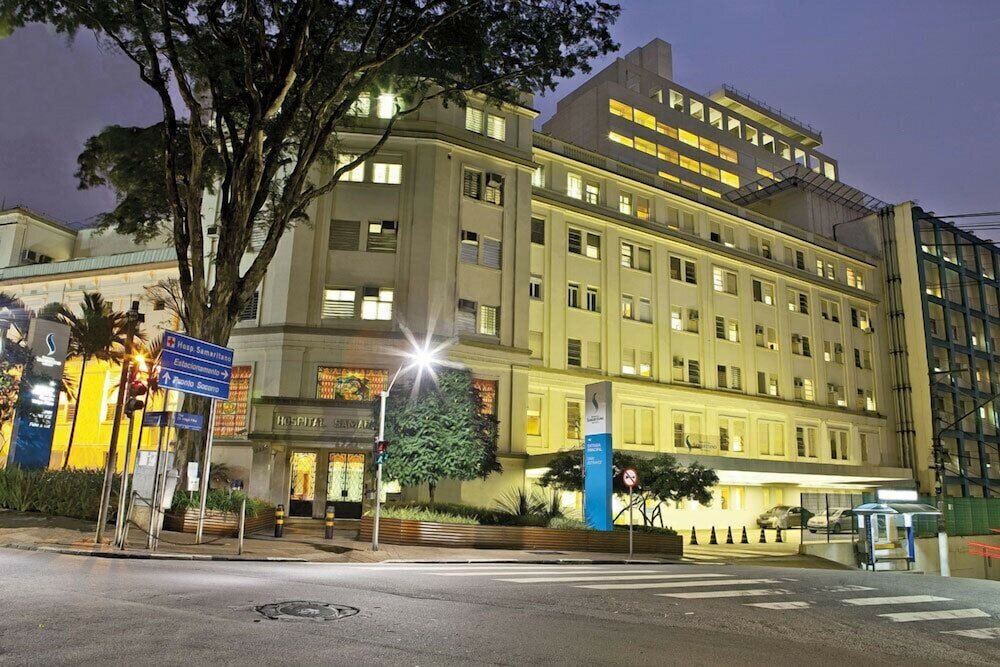 Фото отеля 1