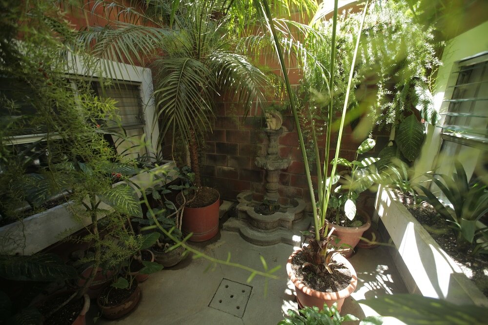 Фото Yellow House - Hostel