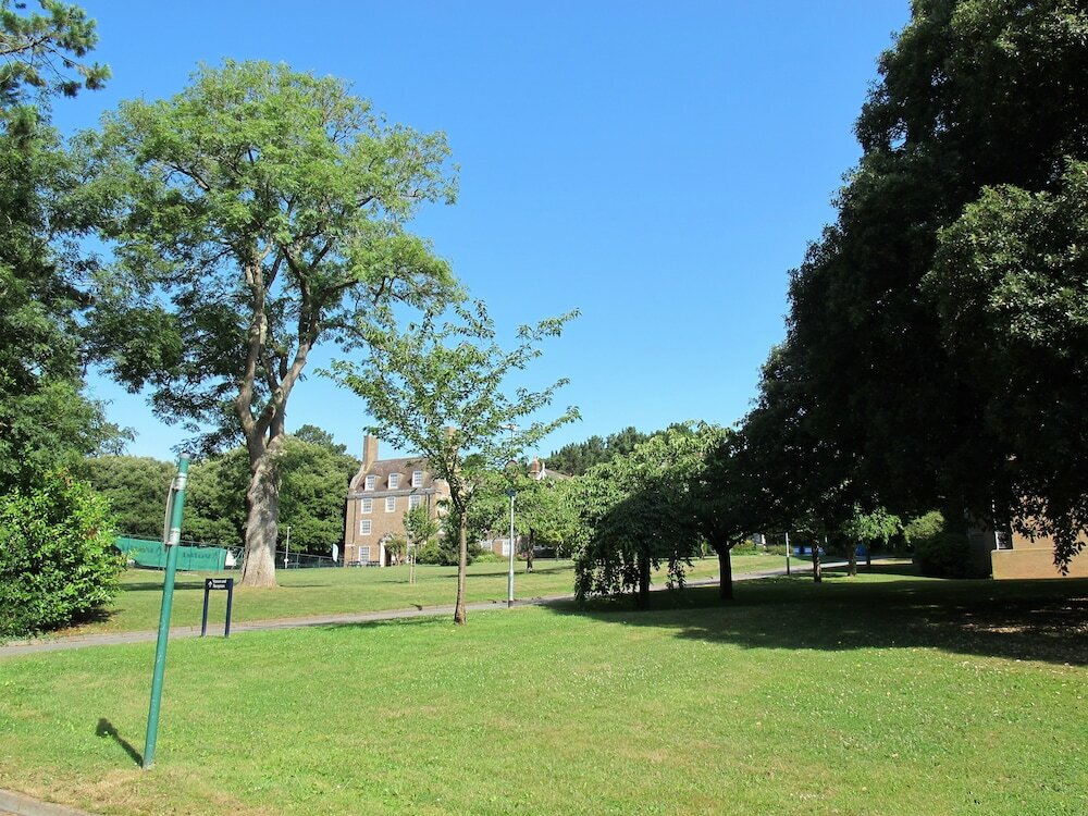 Фото University of Exeter Pennsylvania Court