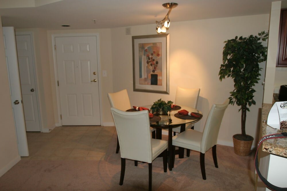 Фото Instrata by Executive Apartments