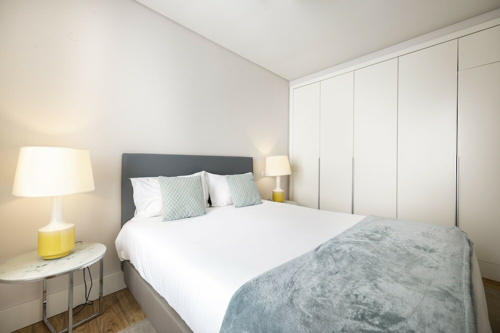 Фото Lisbon Best Apartments, площадь Шьяду