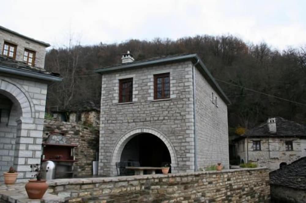 Фото Nikolas Guesthouse