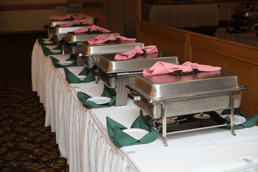 Фото Continental Inn & Suites