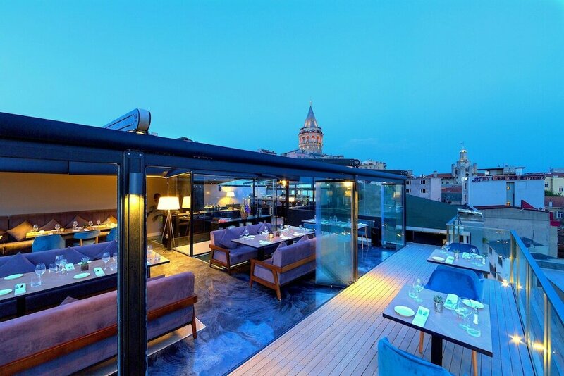 Гостиница Walton Hotels Galata в Бейоглу