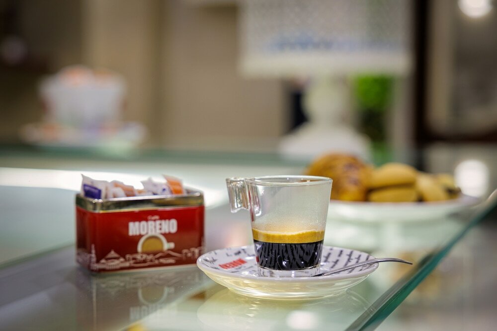 Фото Royal Rooms Station Napoli