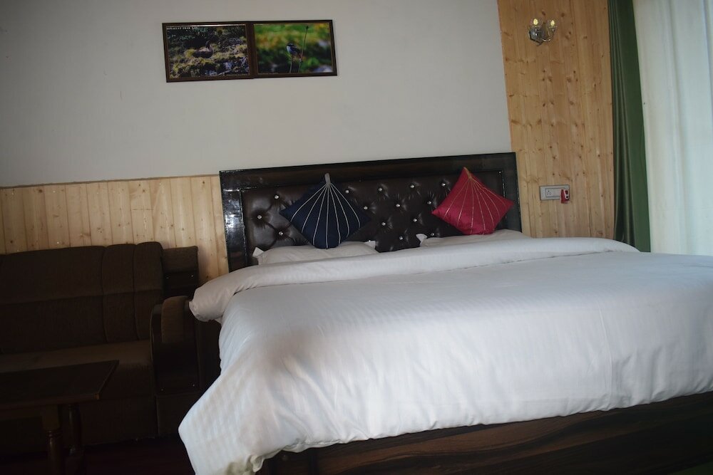 Фото Chopta Himrab Resort