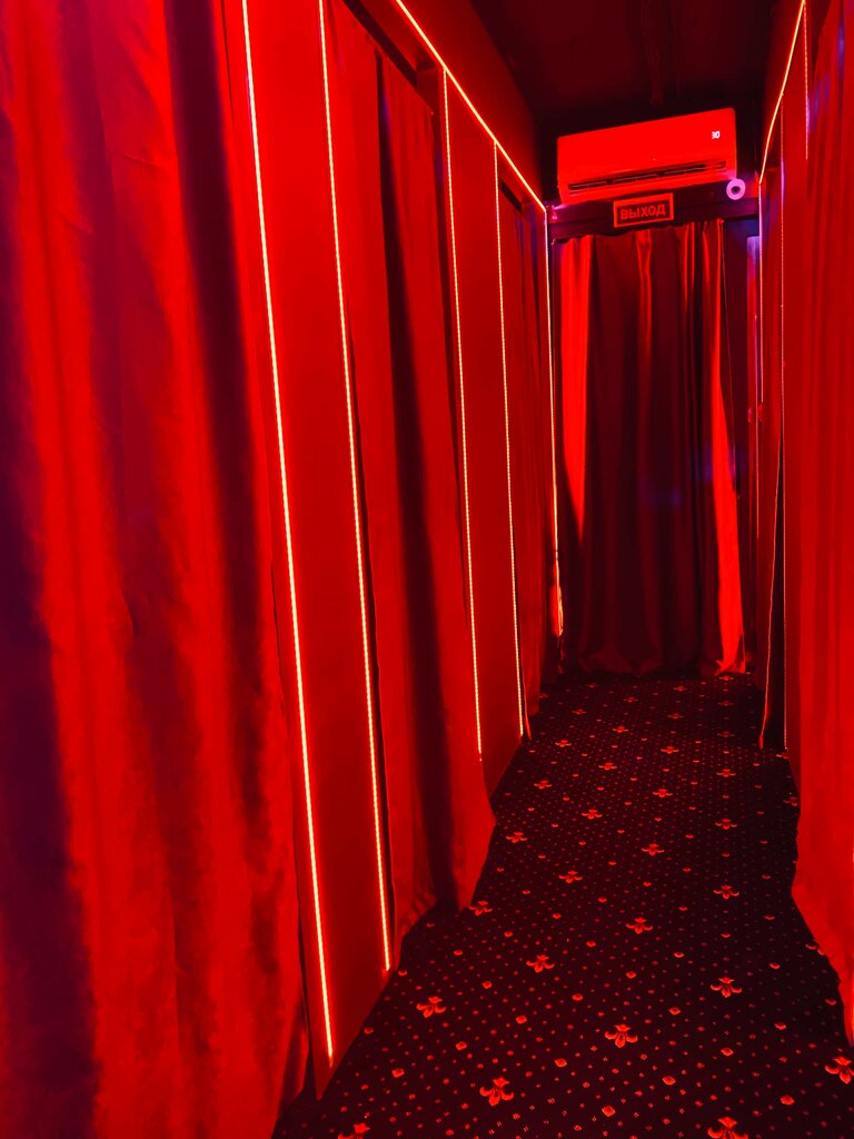 Nightclub Golden strip, Saratov, photo