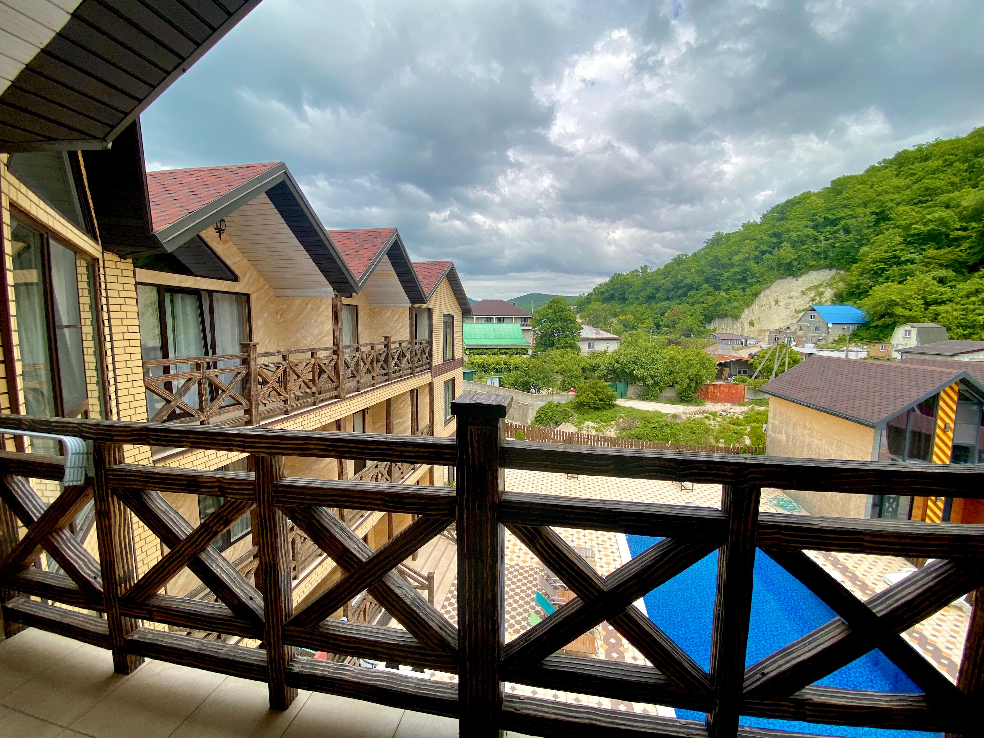 Фото Golden House