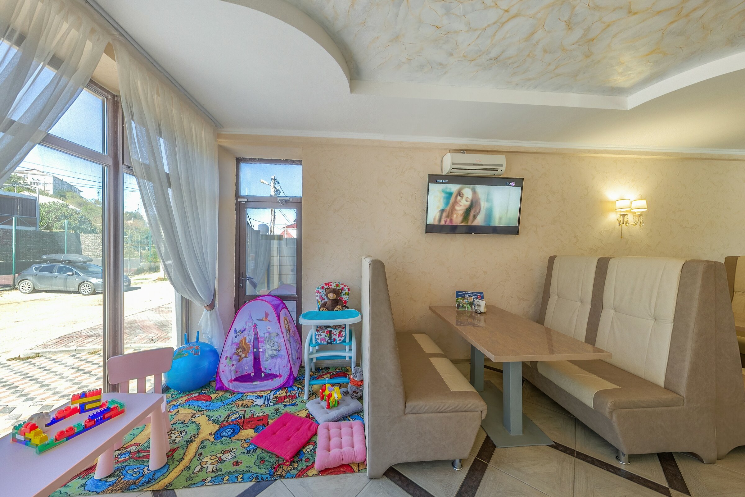 Фото Golden Plaza