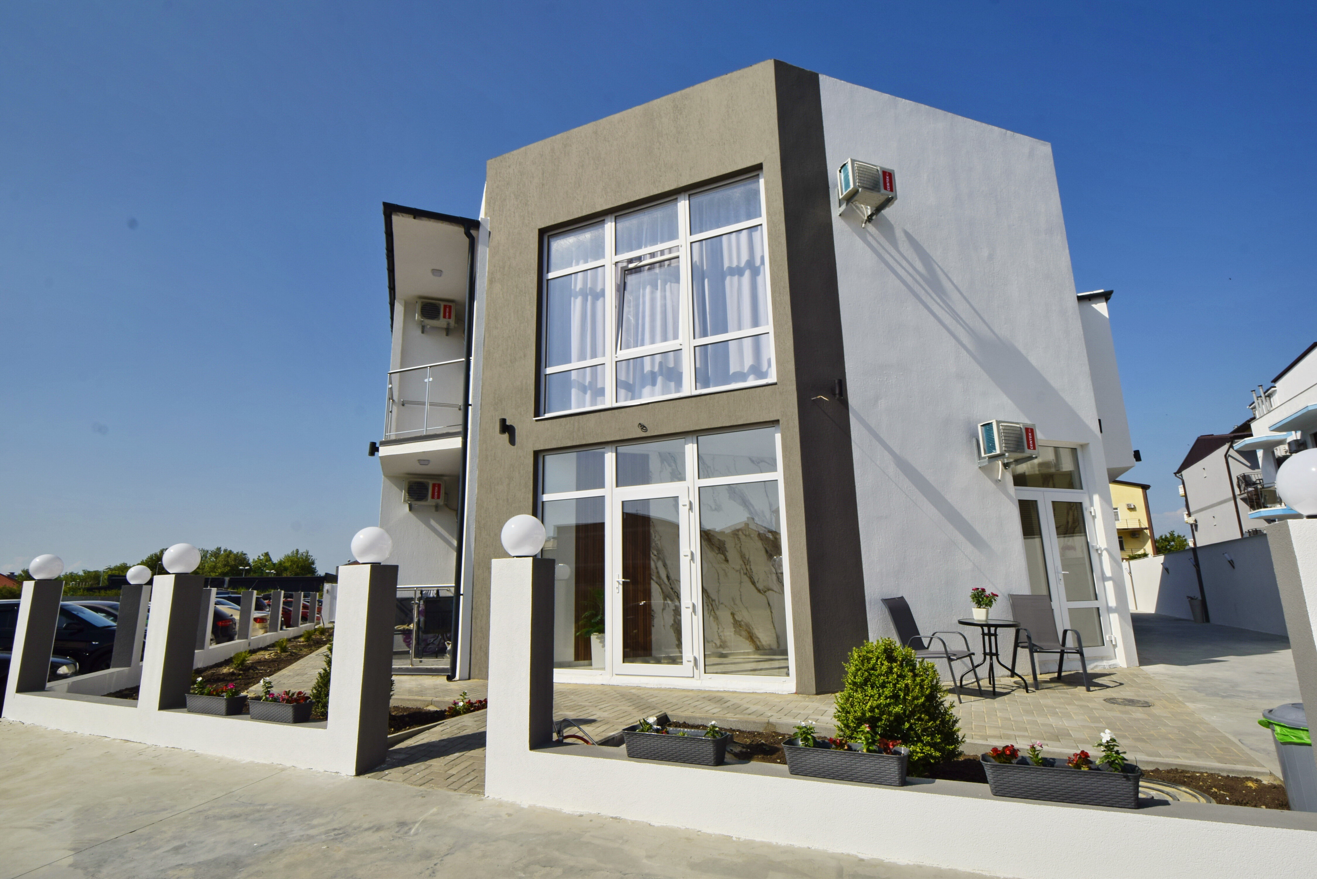 Фото отеля 2