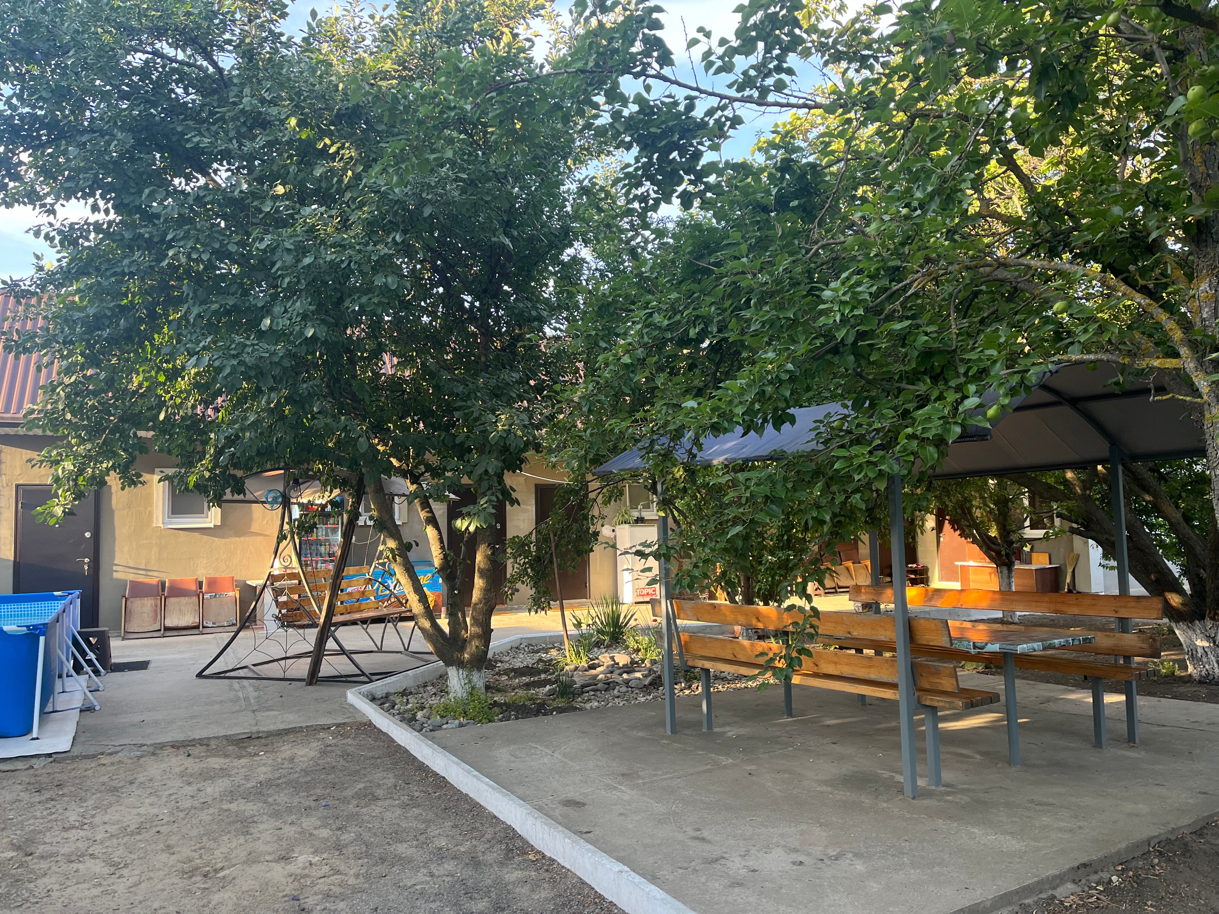 Фото отеля 2