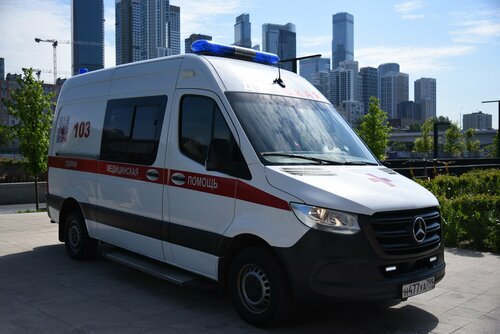 Камминг қынабы ақ шырынмен ағады