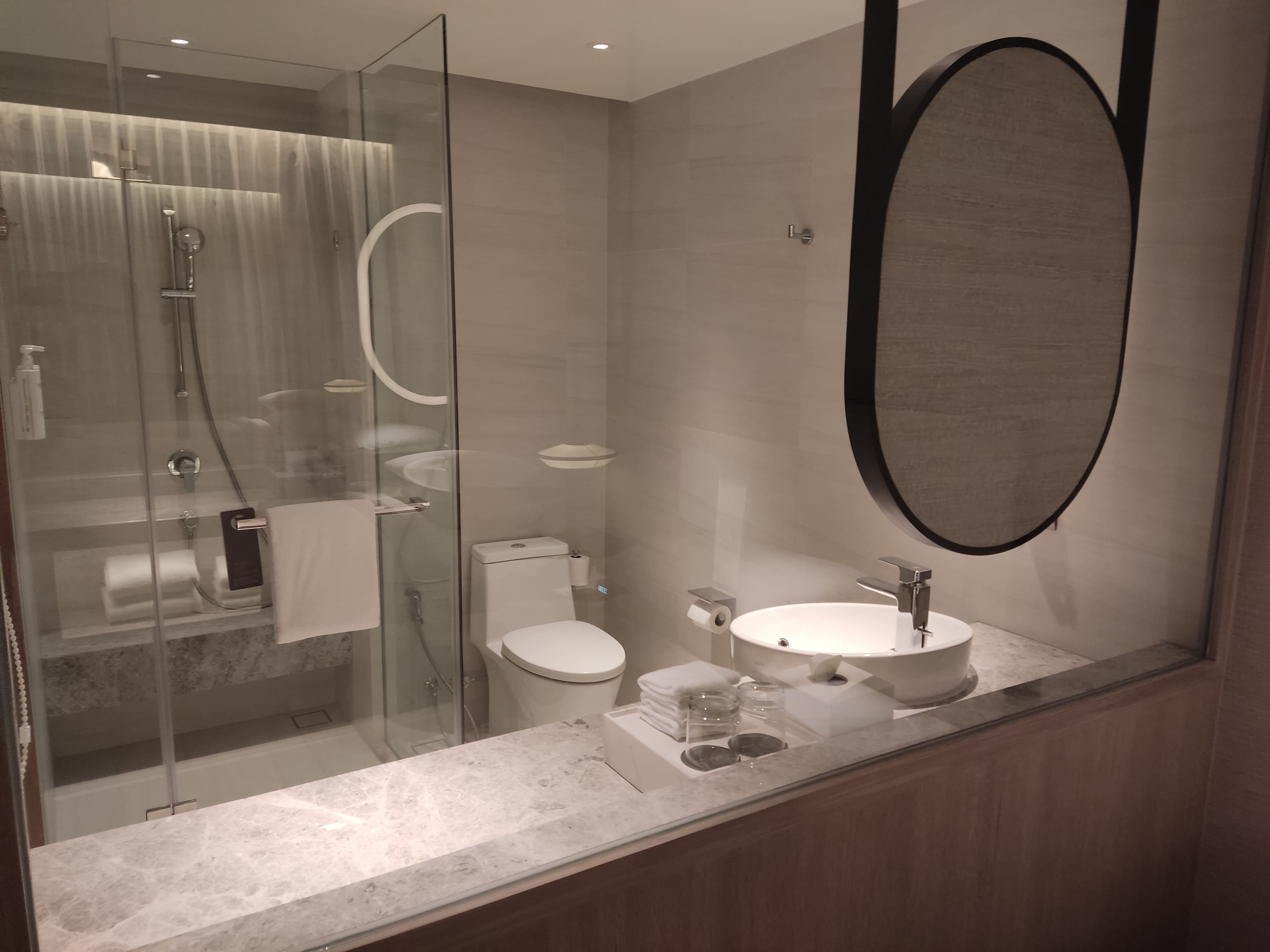 Фото Courtyard by Marriott Bangkok Suvarnabhumi Airport